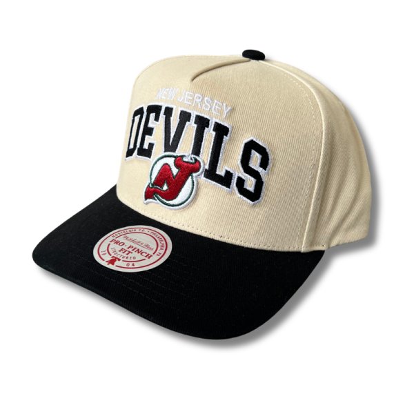Kšiltovka New Jersey Devils Arch Pro Crown